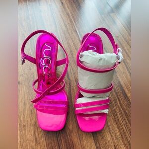 Woman shoes. Hot pink. Heels for any occasion.